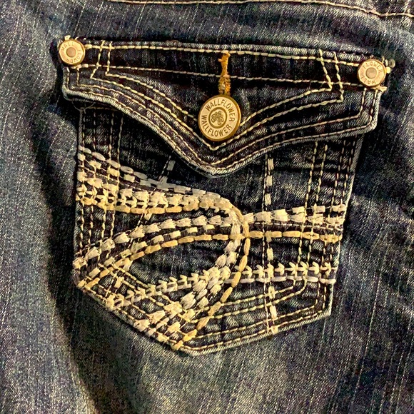 WallFlower Jeans - Picture 6 of 9